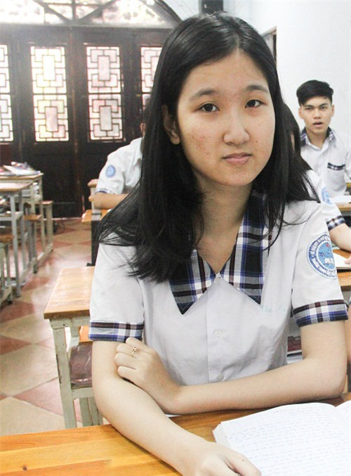 nguoi cha 17 nam dua con bi cam diec den voi con chu - 1