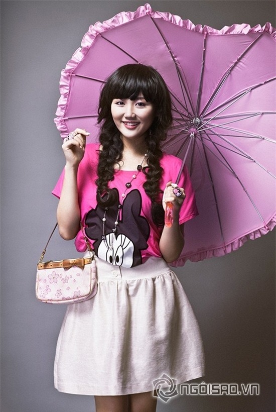 Văn Mai Hương kém sắc 9