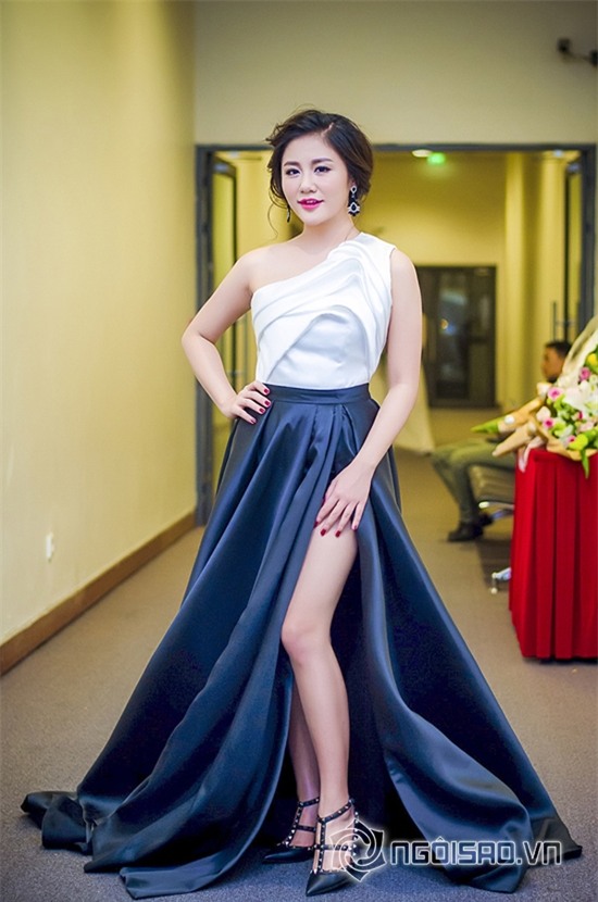 Văn Mai Hương kém sắc 3