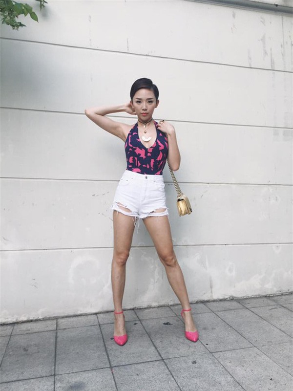 Mới đầu hè, người đẹp Việt đã vội