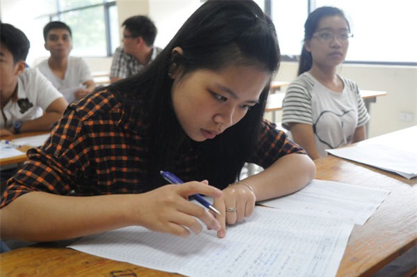 Bội thực” đề thi lạ-2