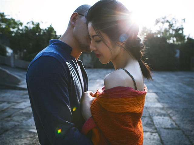 5 nam song thu, doi mai ma anh khong giau - 1