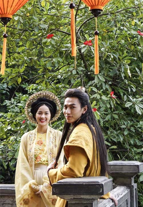 ha-vi-xinh-tuoi-o-hau-truong-phim-3