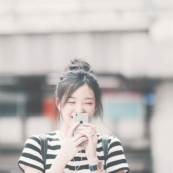 Những kiểu tóc cứu cánh cái mùa... vừa gội đầu xong đã bết dính Những kiểu tóc cứu cánh cái mùa... vừa gội đầu xong đã bết dính