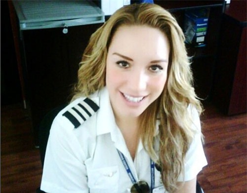 can canh nhan sac nu phi cong bi don cap ke ronaldo hinh anh 7