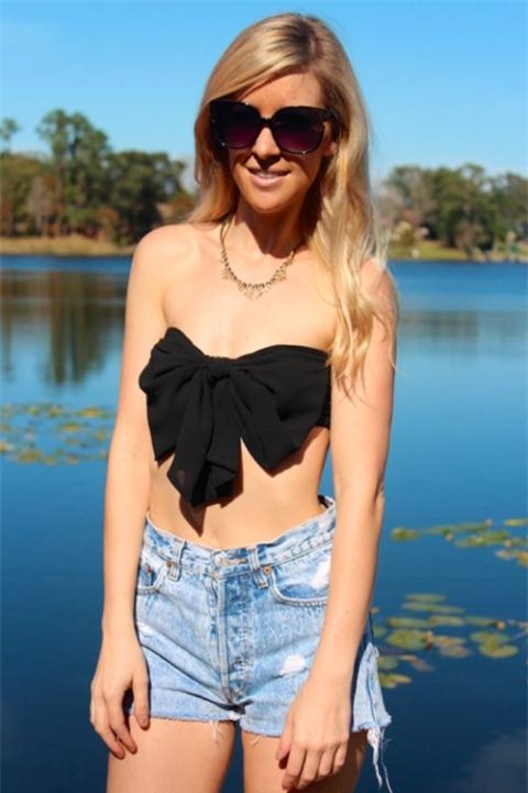 Ngoc Trinh&nbsp;lay no che nguc, lang xe mot moi ?