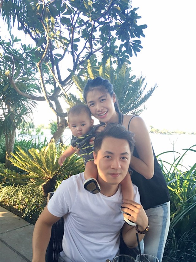 Cach cham con khi nang nong cua ba xa Dang Khoi  hinh anh 2