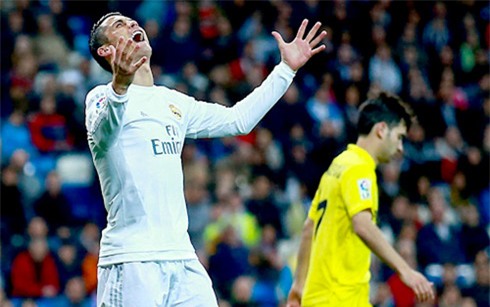 ronaldo chan thuong - real se trang tay? hinh 0