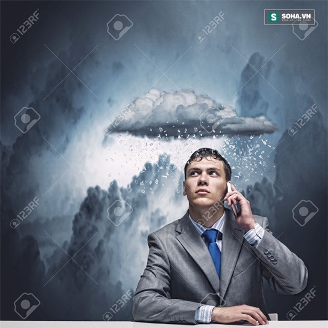 Có nên sử dụng di động khi trời có sấm sét? Ảnh minh họa.