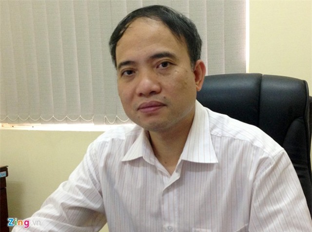 Theo tiến sĩ Nguyễn Xuân Anh, sóng điện thoại không phải nguyên nhân dẫn tới bị sét đánh. Ảnh Zing.vn.