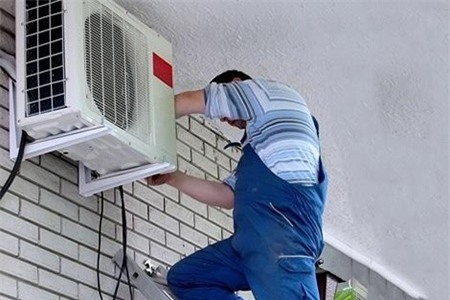 thợ bảo dưỡng điều hòa, điều hòa,  bảo dưỡng điều hòa