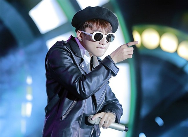 Hang ngan khan gia muon xe rao de gap Son Tung M-TP hinh anh 2