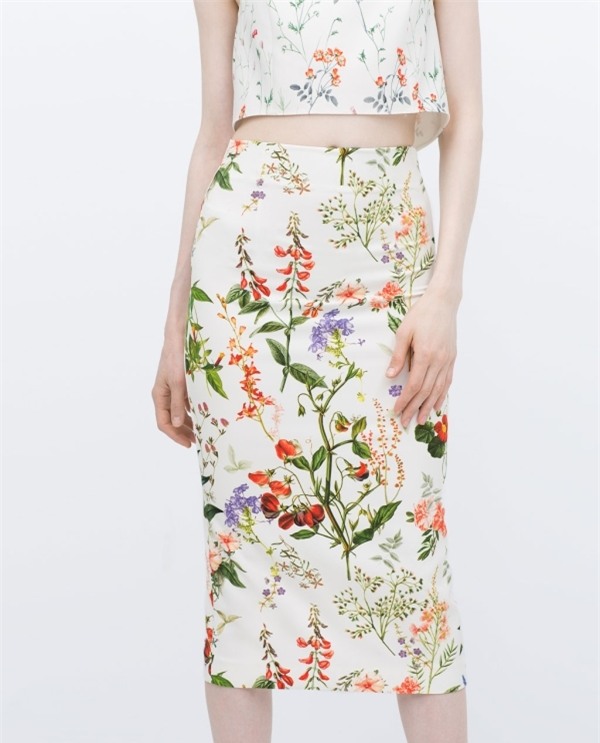 Image 2 of PRINTED TUBE SKIRT from Zara