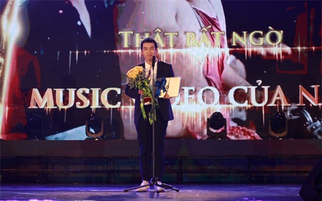 Son Tung M-TP doat giai Cong hien Ca si cua nam hinh anh 1
