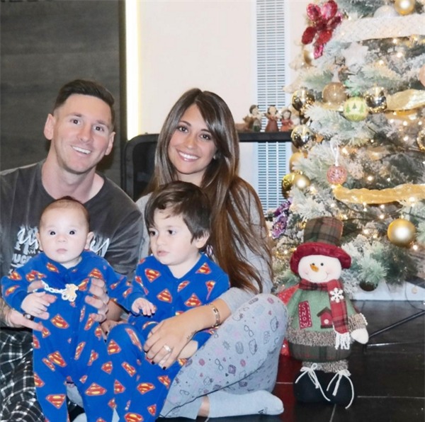 Những khoảnh khắc bình dị, đốn tim fan của gia đình Messi - Ảnh 7.