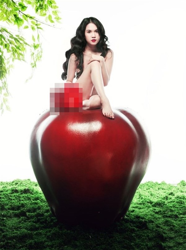 Ngọc Trinh từ khoe nội y đến nude 100% khiến dân mạng 'dậy sóng' - ảnh 4