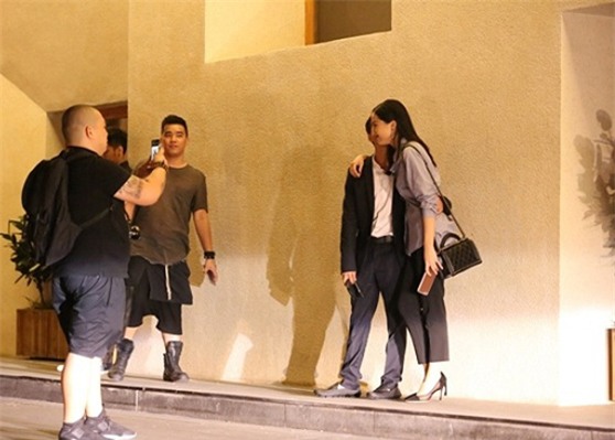 Hạ Vy và Cường đôla 1