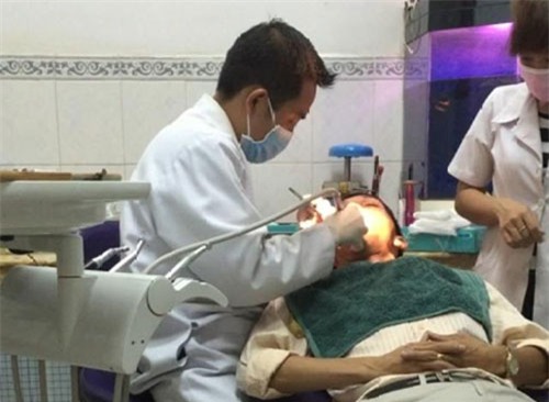 vu nhan vien so y te bi to lua dao: bs 