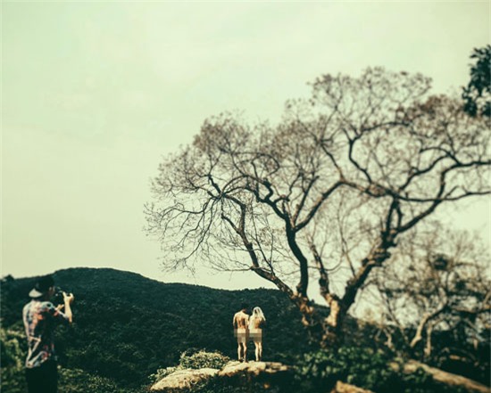 hậu trường, ảnh cưới nude