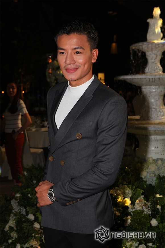 Hồ Hạnh Nhi kín đáo giữ rừng mỹ nhân Việt sexy 19