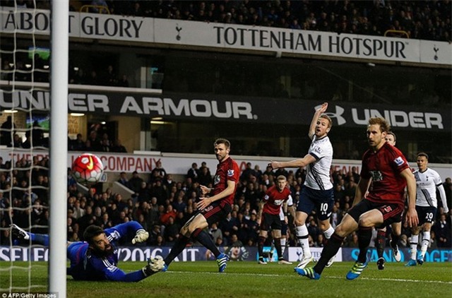 Tottenham dâng chức vô địch cho Leicester với trận hòa 1-1 - Ảnh 11.