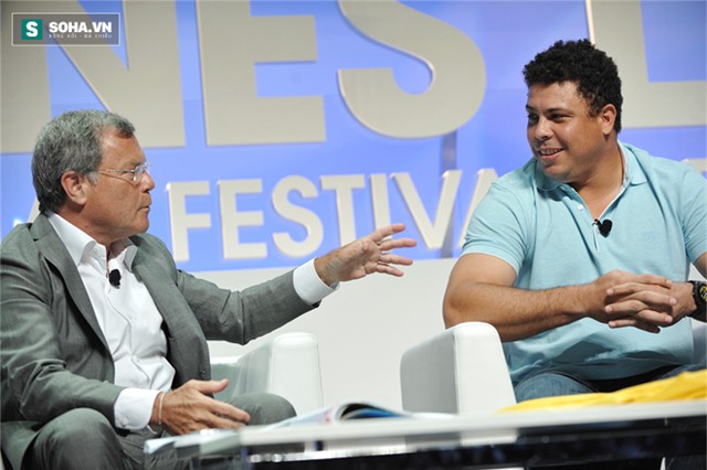 Sư phụ Sir Martin Sorrell và học trò Ronaldo giờ đã là đối tác của nhau.