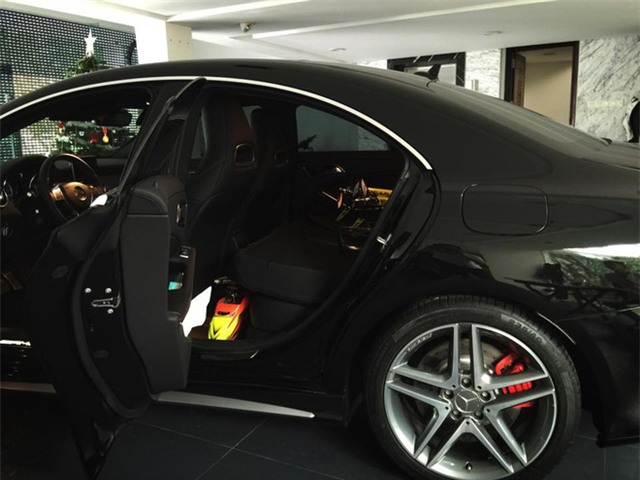 Xe Mercedes-AMG CLA 45 4MATIC có giá khoảng hơn 2 tỉ đồng.