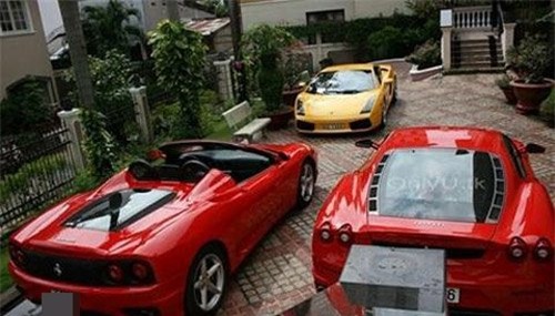 Giá thành những siêu xe trong bộ sưu tập của Quốc Cường khiến giới chơi xe cũng phải nể phục.