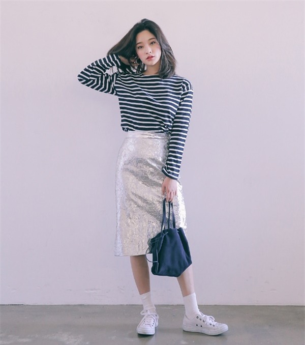 Là con gái thì ai cũng phải có đủ những kiểu áo này