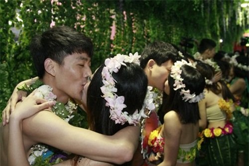 dam cuoi nguyen thuy gay