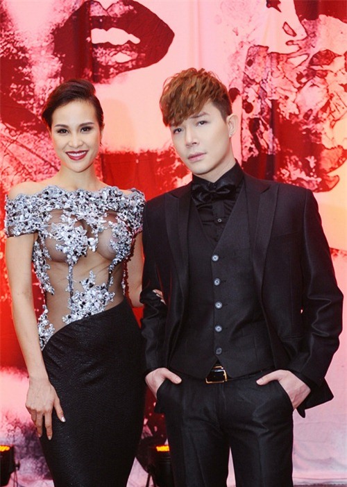 nhung chiec dam ren khong muon ngam lai cua sao viet tuan qua - 9