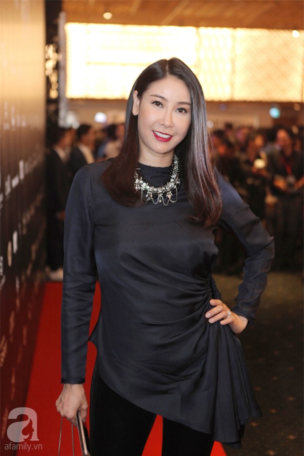 Thảm đỏ tuần lễ thời trang ngày cuối