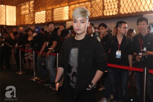 Thảm đỏ tuần lễ thời trang ngày cuối