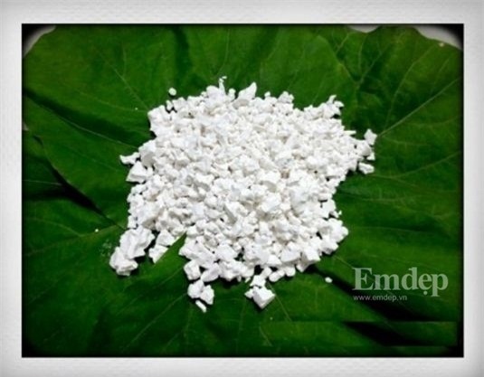 Đánh bay mụn, nám, da trắng hồng với mặt nạ sắn dây thần thánh