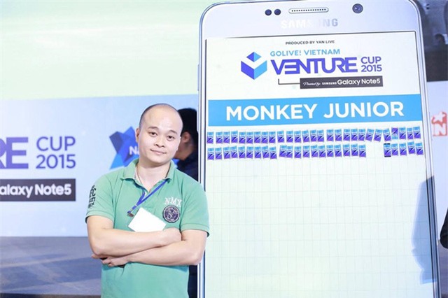 Dự án của anh Đào Xuân Hoàng còn kịp giành giải Nhì cuộc thi Venture Cup 2015 dành cho doanh nghiệp phát triển