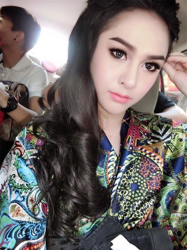 Choáng ngợp trước dung nhan của chàng trai Thái làm trai thì đẹp mà làm gái cũng xinh - Ảnh 5.