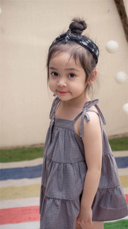 mau nhi 5 tuoi ha noi nhu sinh ra de thi hoa hau - 8