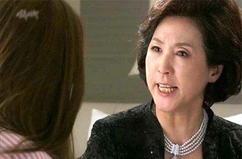 guc nga khi doc cuon nhat ky viet do va tam thu cua con trai - 1