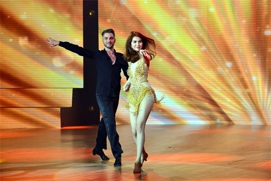 Ngọc Trinh và những bước nhảy nóng bỏng, thu hút trên sóng truyền hình