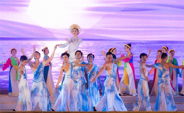 'Du khach den Hue bi ngo doc, toi se chiu trach nhiem' hinh anh 2