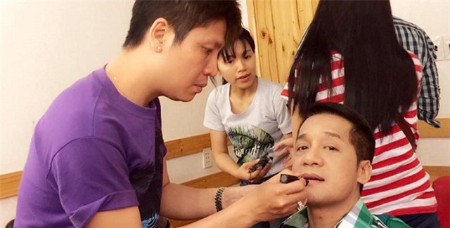 Bất ngờ với điều tối kỵ trong nghề make-up cho nghệ sĩ