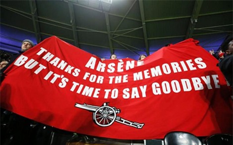 CĐV Arsenal đã hết kiên nhẫn với HLV Wenger