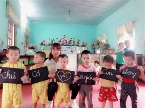 hinh anh khong the de thuong hon ve co giao mam non - 2