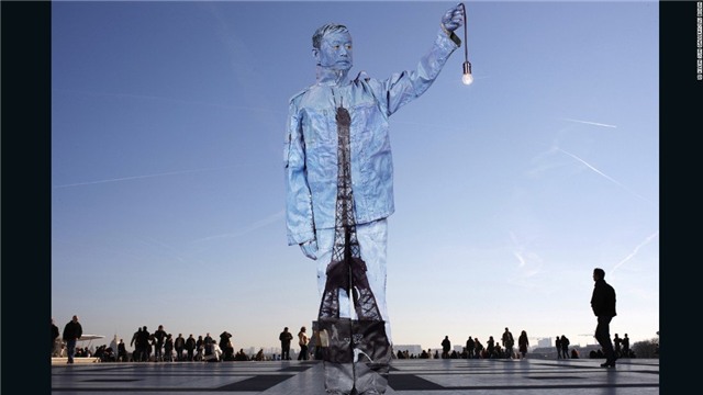 Bức ảnh của Liu chụp tại Paris