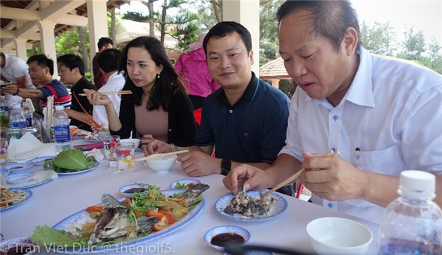Bộ trưởng Trương Minh Tuấn, ăn cá