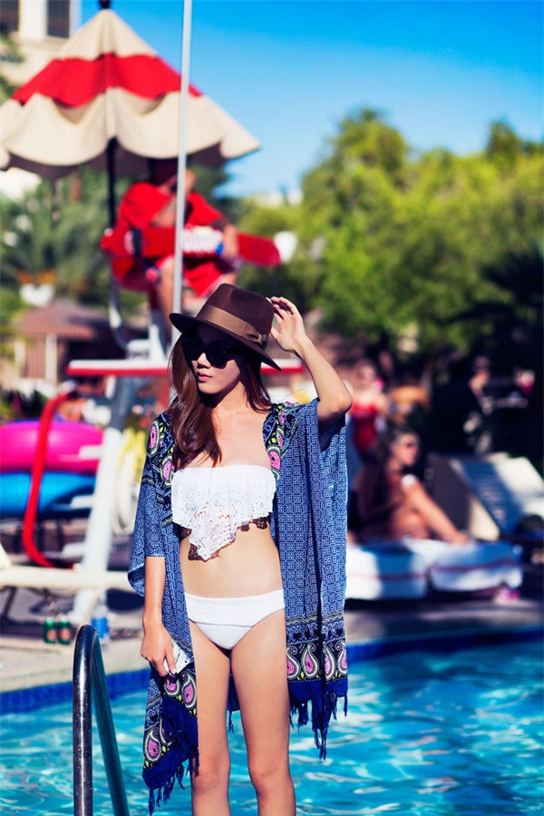 Đi biển chỉ cần diện thế này là đẹp