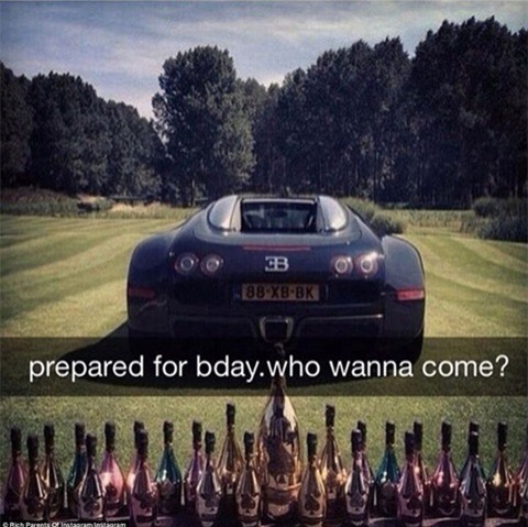 giàu có, phụ huynh, con cái, xa xỉ, sang trọng, khoe tiền tỷ, khoe siêu xe, mạng xã hội