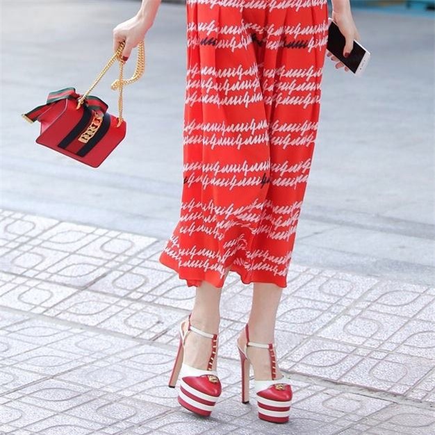 ha ho don he do ruc voi cay gucci 150 trieu dong - 6