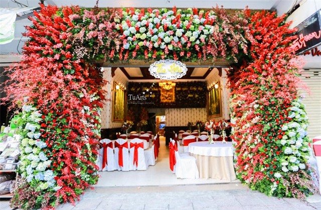 Sau đó là lễ gia tiên tại gia đình nhà trai