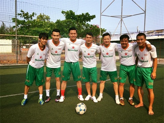 Hà Tăng, Phạm Hương, Hà Hồ, sao Việt, Elly Trần, Thúy vân, nghỉ lễ, du lịch